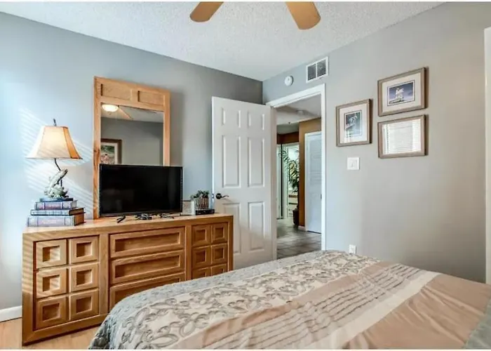 Compass Point Unit 610