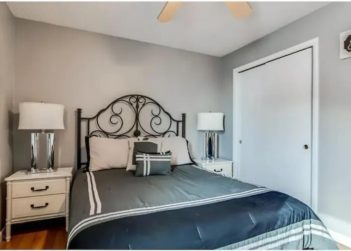 Compass Point Unit 610
