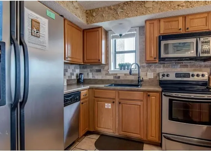 Holiday home Compass Point Unit 610